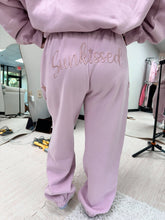 Sunkissed Cursive Embroidered Jogger Sweatpants: Mauve Mist