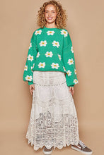 Oversize round neck daisy floral pattern sweater: Shamrock