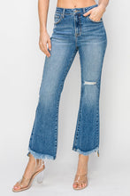 Medium High Rise Crop Flare Risen Jeans 12/23/24 9385