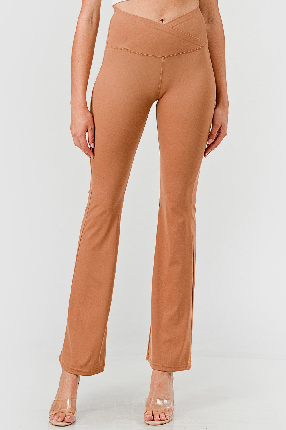 Cognac Active Workout Butt Lift Flare Pants 11/22/24 9343