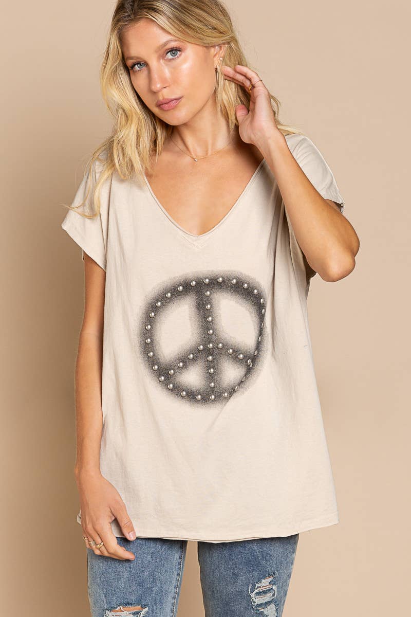 Dropped short sleeve studded peace emblem tee: Beige