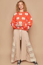 Oversize round neck daisy floral pattern sweater: Sun Orange