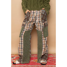 POL Wide leg elastic waist contrast plaid cargo pockets pants: BRICK MULTI