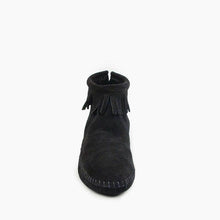 Suede Back Zip Softsole Ankle Minnetonka Boot w/ Fringe: Black