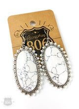 Beaded oval earring: White