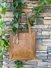 Vintage cowhide leather tote shoulder bag