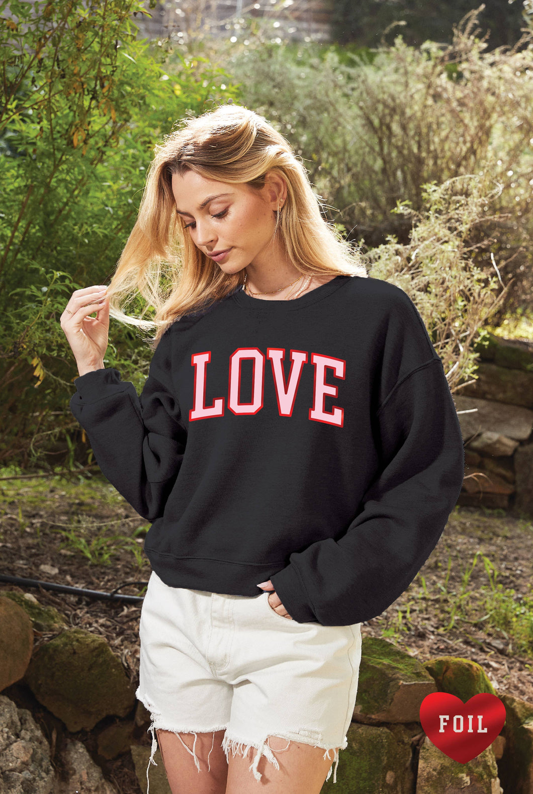 LOVE FOIL Mid Graphic Sweatshirt : Black